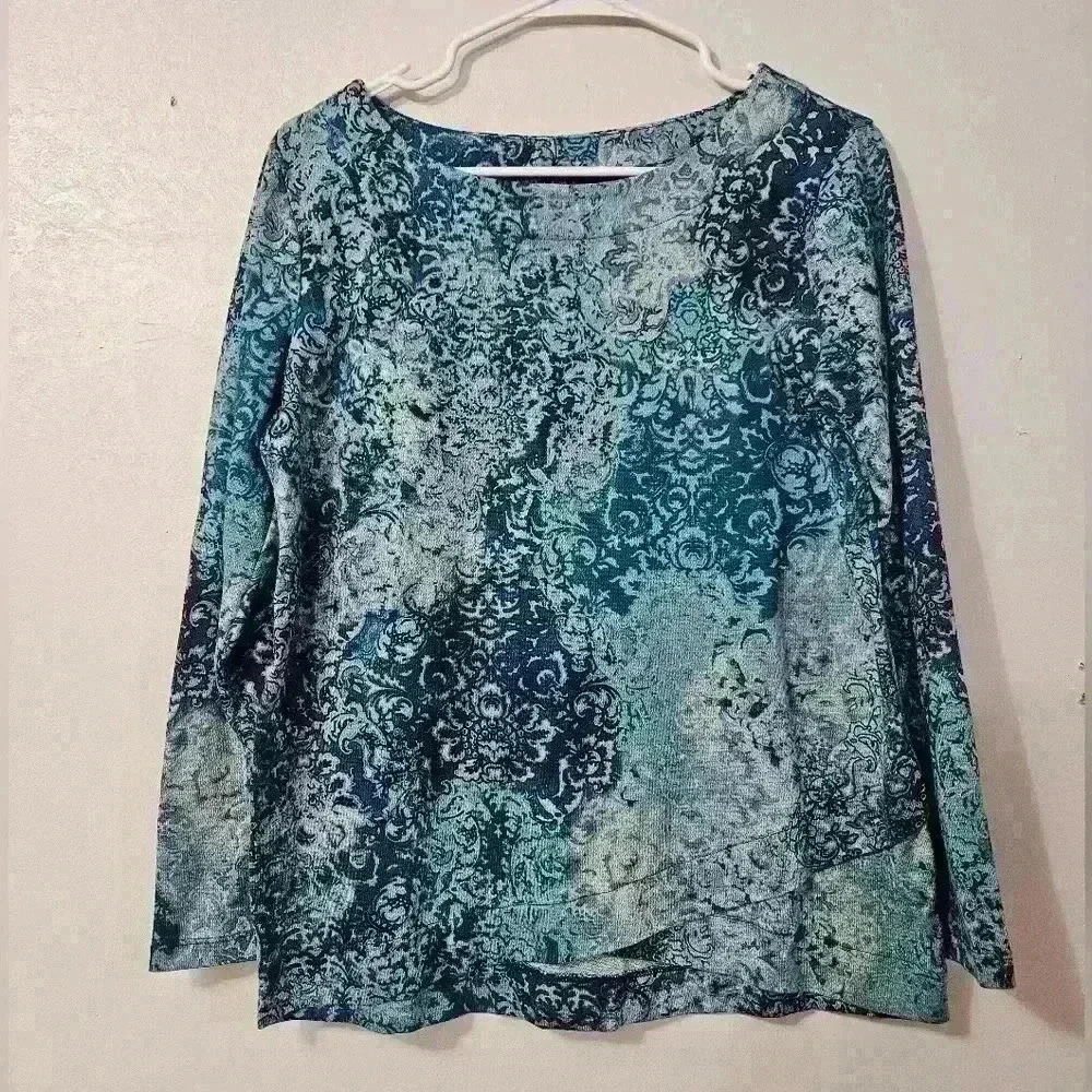 GUC! Dana Buchman long sleeve tee!